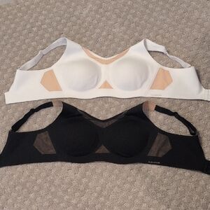 Honey Love Bras Cloudfuse Size M+ Black And White Two Bras